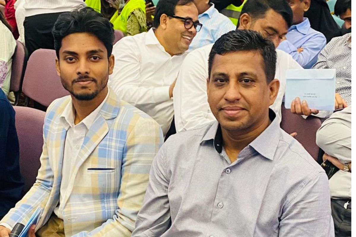 Left: Enzamamul Hoqe Partho. Right: Mohammad Shafi-ul-Alam.